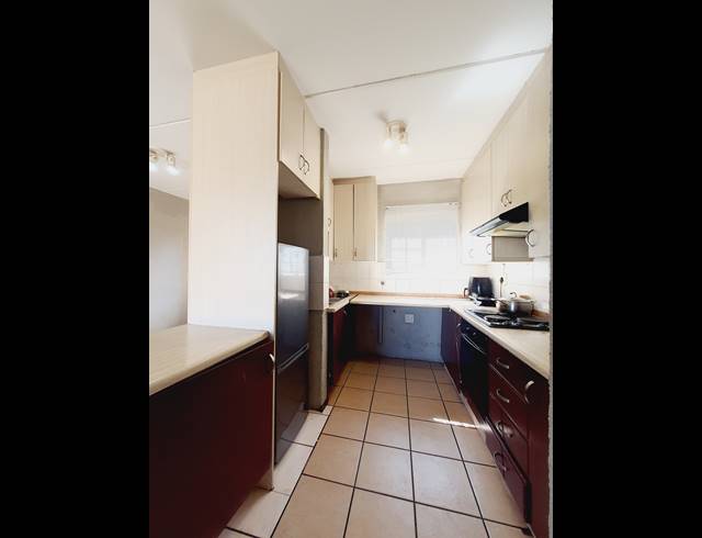 2 BEDROOM APARTMENT RENTED IN HALFWAY GARDENS